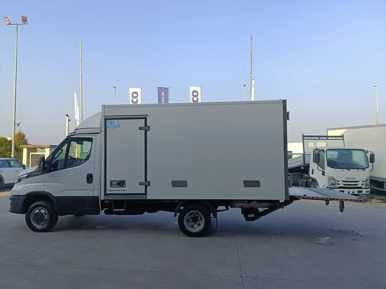IVECO DAILY 35C21 A8 FRIGO FRCX 3.0 - 冷藏货车:图3 IVECO DAILY 35C21 A8 FRIGO FRCX 3.0 - 冷藏货车:图3