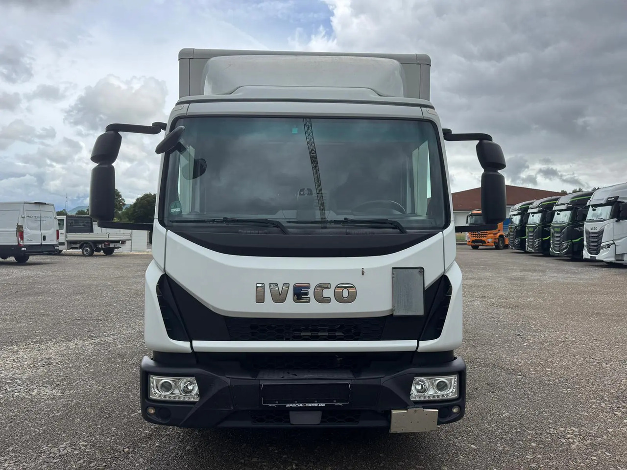 IVECO EUROCARGO 75E19P - 厢式卡车:图2 IVECO EUROCARGO 75E19P - 厢式卡车:图2