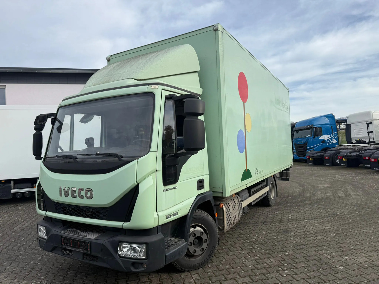 IVECO EUROCARGO 80E19 - 厢式卡车:图1 IVECO EUROCARGO 80E19 - 厢式卡车:图1