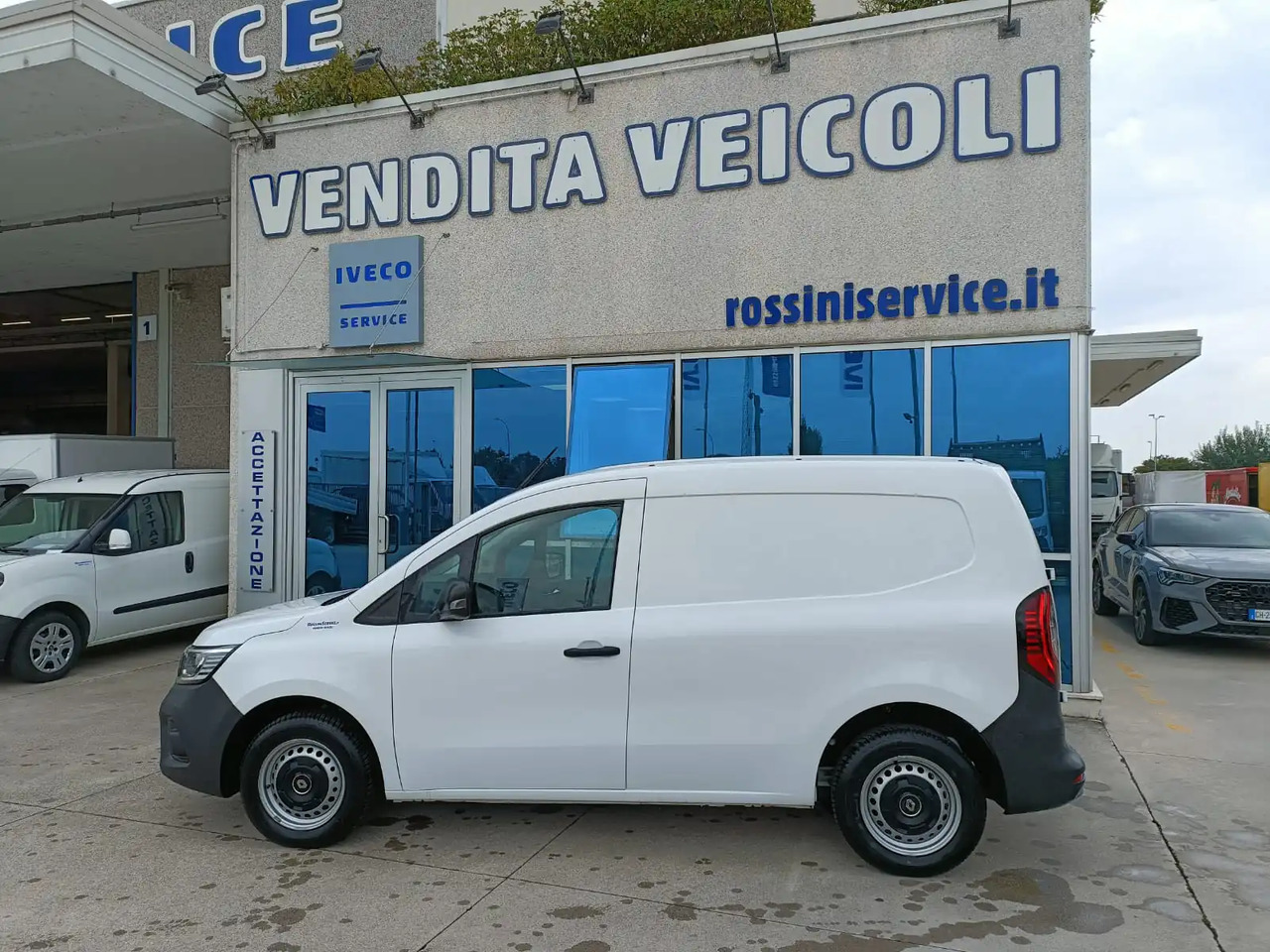 RENAULT KANGOO EV45 – 100% ELETTRICO - 无侧窗厢式货车, 电动小型货车:图4 RENAULT KANGOO EV45 – 100% ELETTRICO - 无侧窗厢式货车, 电动小型货车:图4