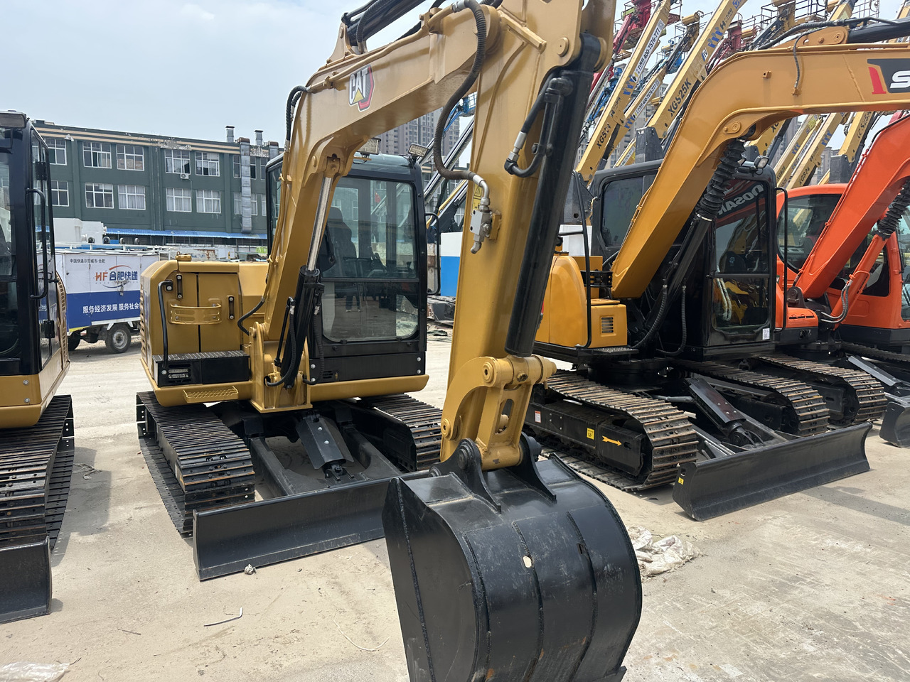 Caterpillar 305.5E - 小型挖掘机:图2 Caterpillar 305.5E - 小型挖掘机:图2