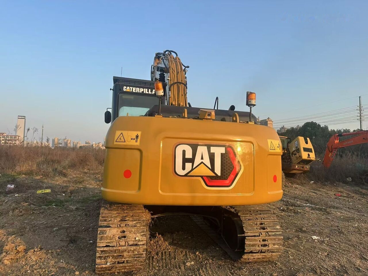 Caterpillar 315D2 - 履带式挖掘机:图2 Caterpillar 315D2 - 履带式挖掘机:图2