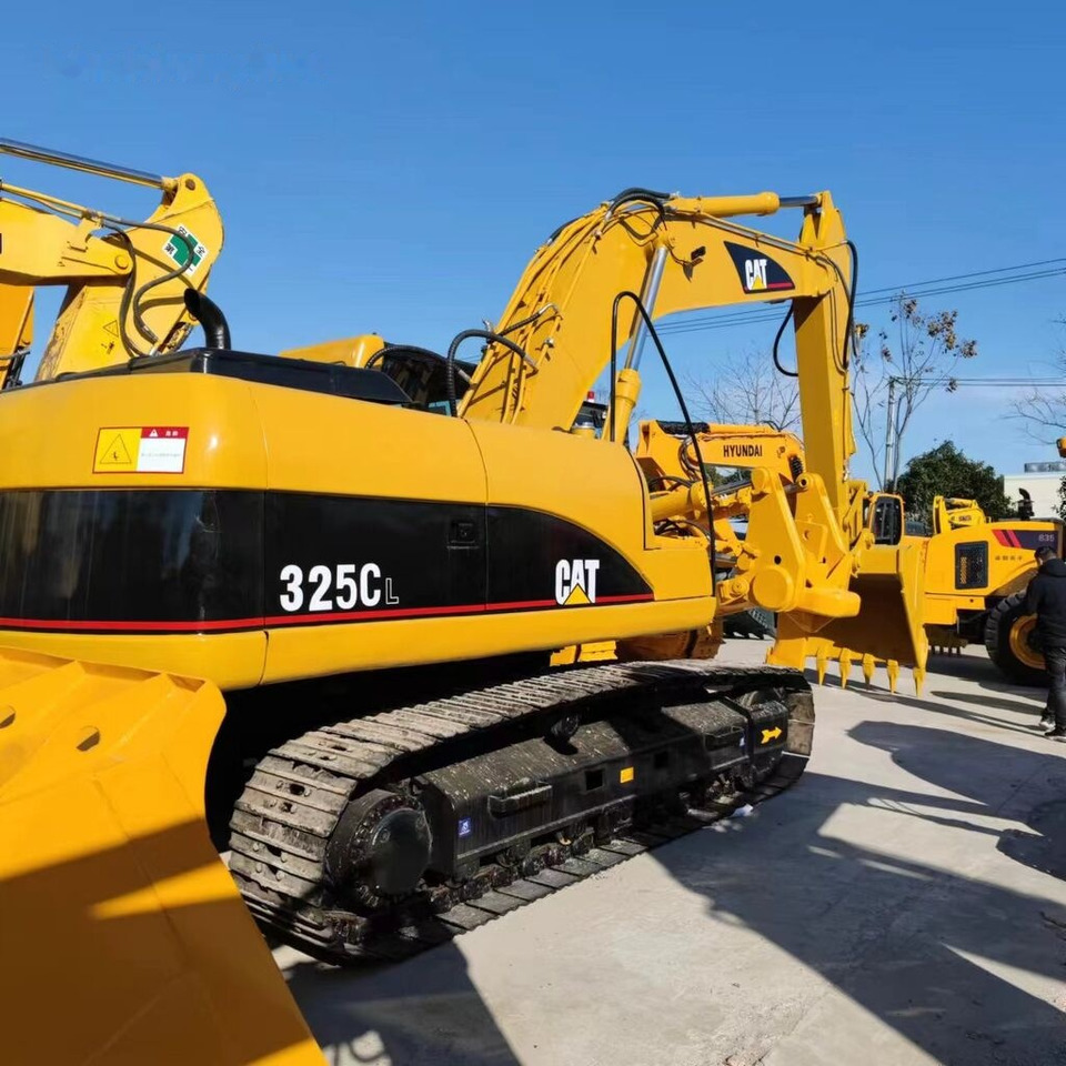 履带式挖掘机 Caterpillar 325C：图6