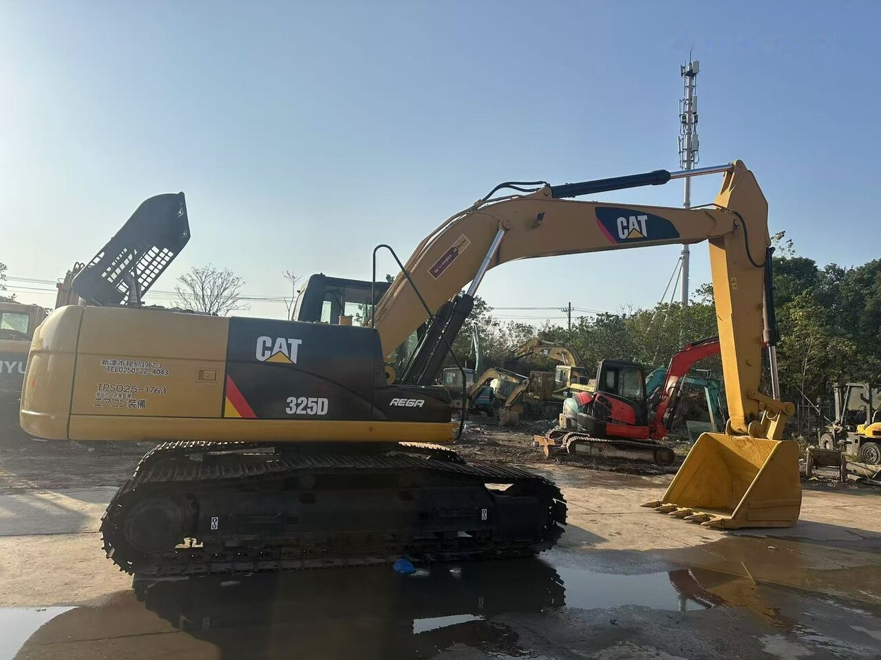 Caterpillar 325D - 履带式挖掘机:图3 Caterpillar 325D - 履带式挖掘机:图3