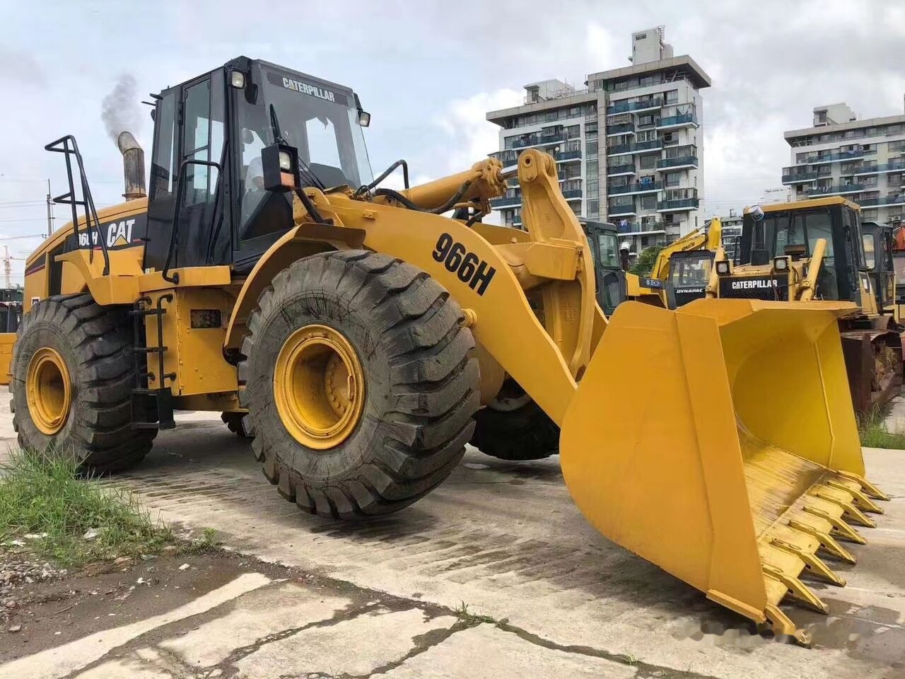 Caterpillar 966H - 轮式装载机:图3 Caterpillar 966H - 轮式装载机:图3