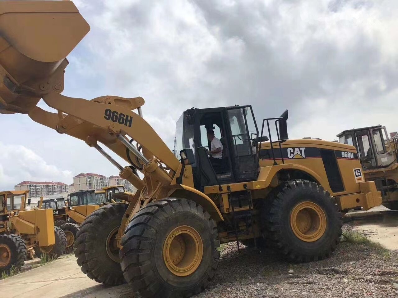 Caterpillar 966H - 轮式装载机:图4 Caterpillar 966H - 轮式装载机:图4