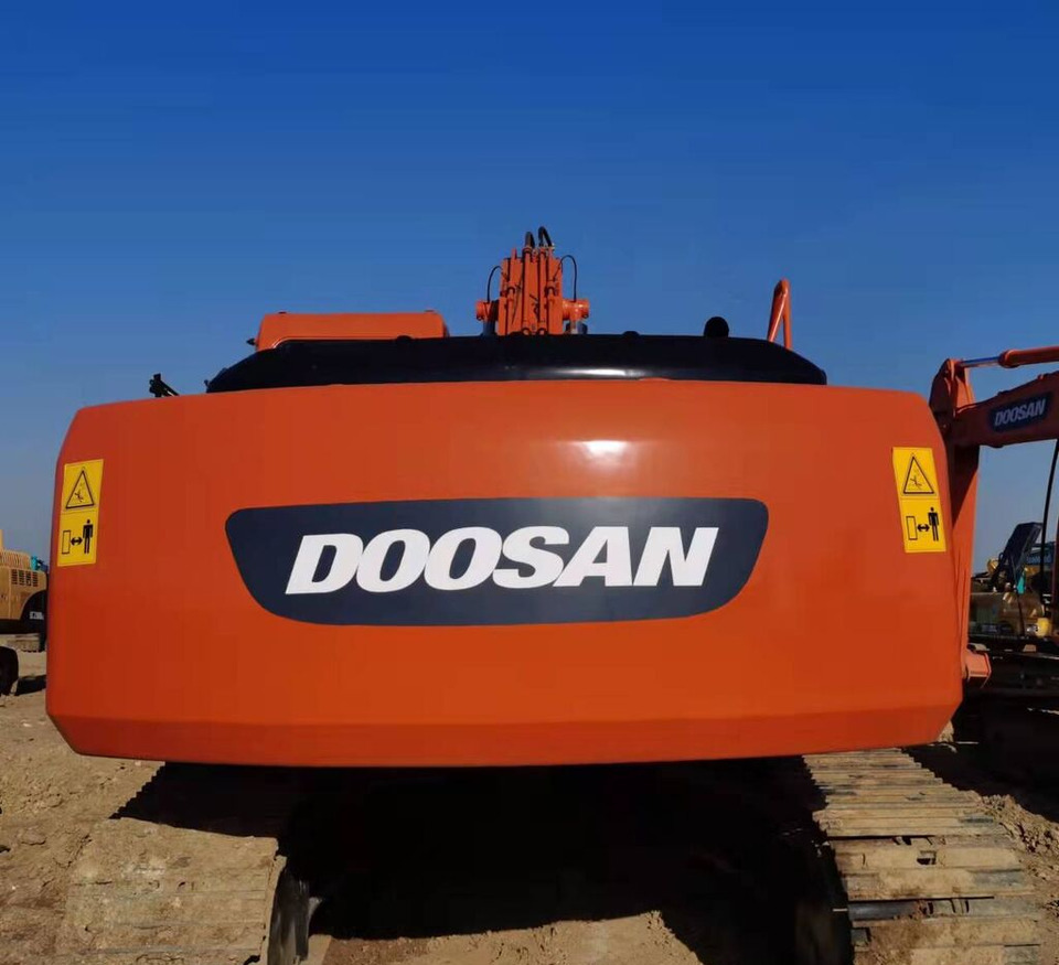 Doosan DH220LC-7 - 履带式挖掘机:图2 Doosan DH220LC-7 - 履带式挖掘机:图2