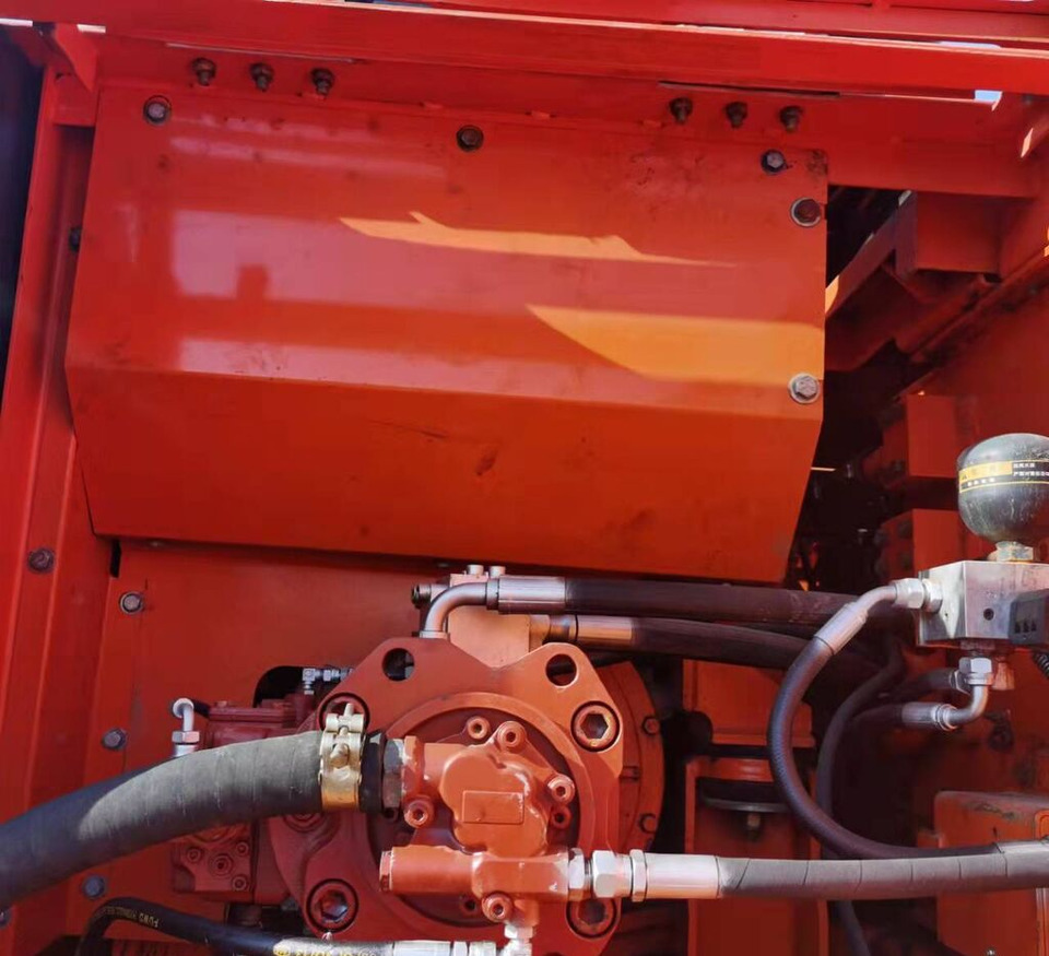 Doosan DH220LC-7 - 履带式挖掘机:图5 Doosan DH220LC-7 - 履带式挖掘机:图5