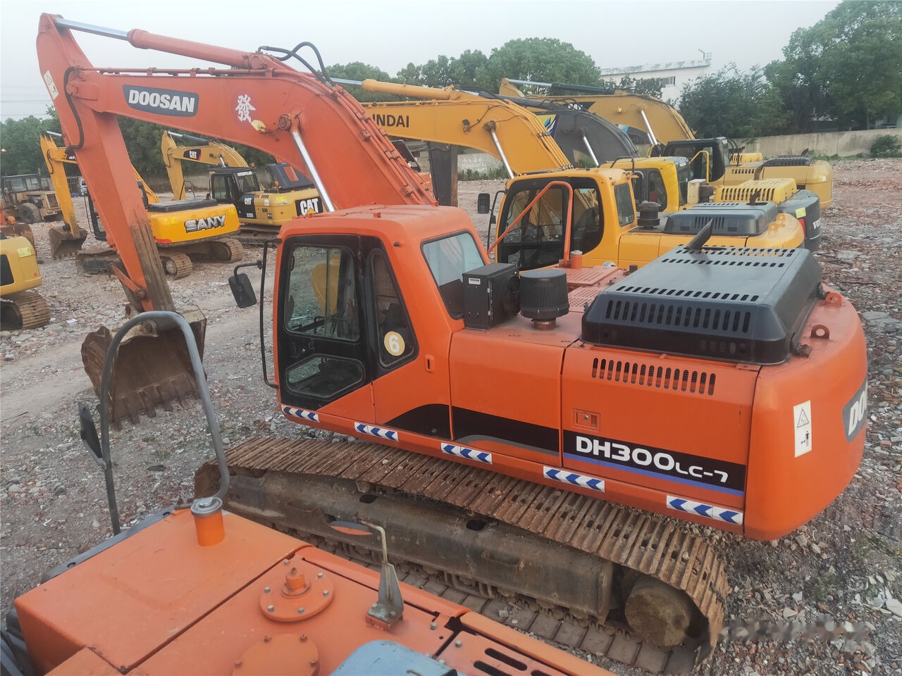Doosan DH300LC-7 - 履带式挖掘机:图5 Doosan DH300LC-7 - 履带式挖掘机:图5