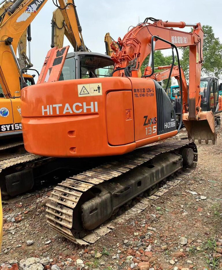 履带式挖掘机 Hitachi ZX135:图6 履带式挖掘机 Hitachi ZX135:图6