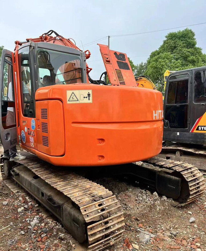 Hitachi ZX135 - 履带式挖掘机:图4 Hitachi ZX135 - 履带式挖掘机:图4