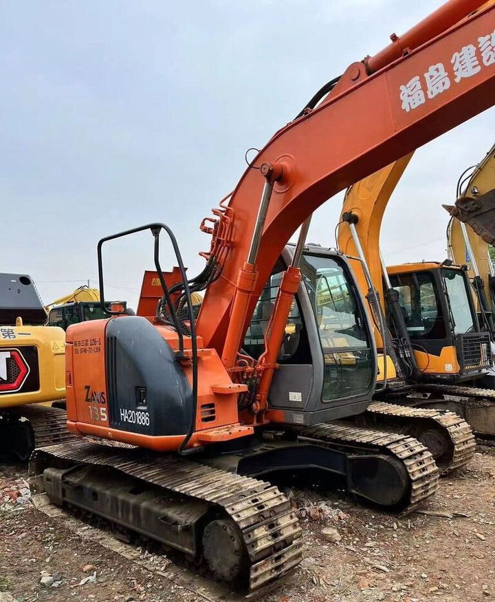 Hitachi ZX135 - 履带式挖掘机:图5 Hitachi ZX135 - 履带式挖掘机:图5