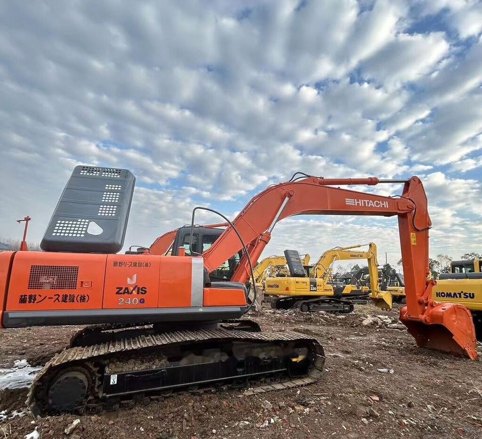 Hitachi ZX240 - 履带式挖掘机:图5 Hitachi ZX240 - 履带式挖掘机:图5