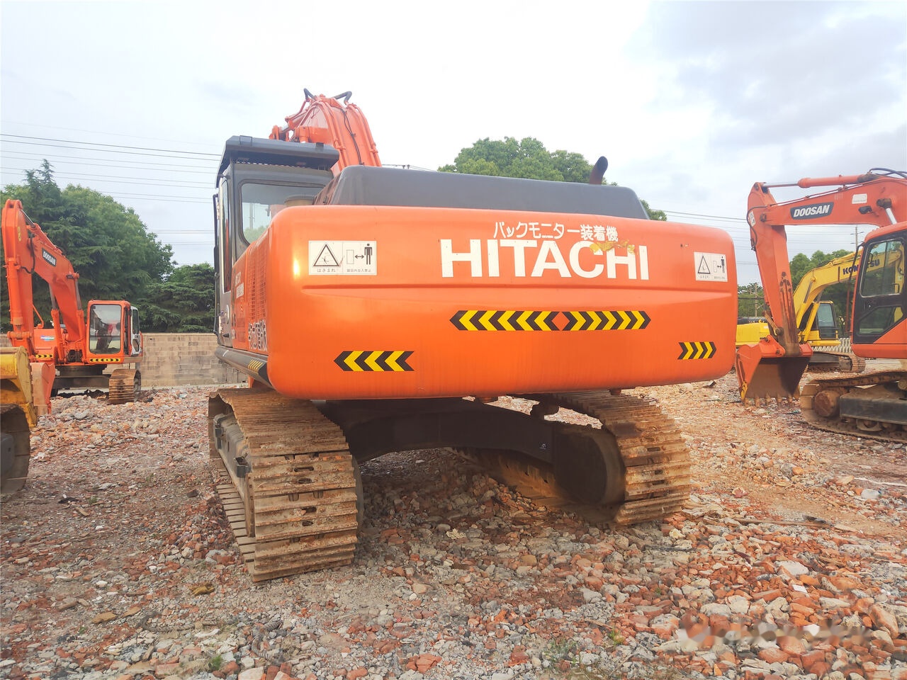 Hitachi ZX350H-3G - 履带式挖掘机:图1 Hitachi ZX350H-3G - 履带式挖掘机:图1