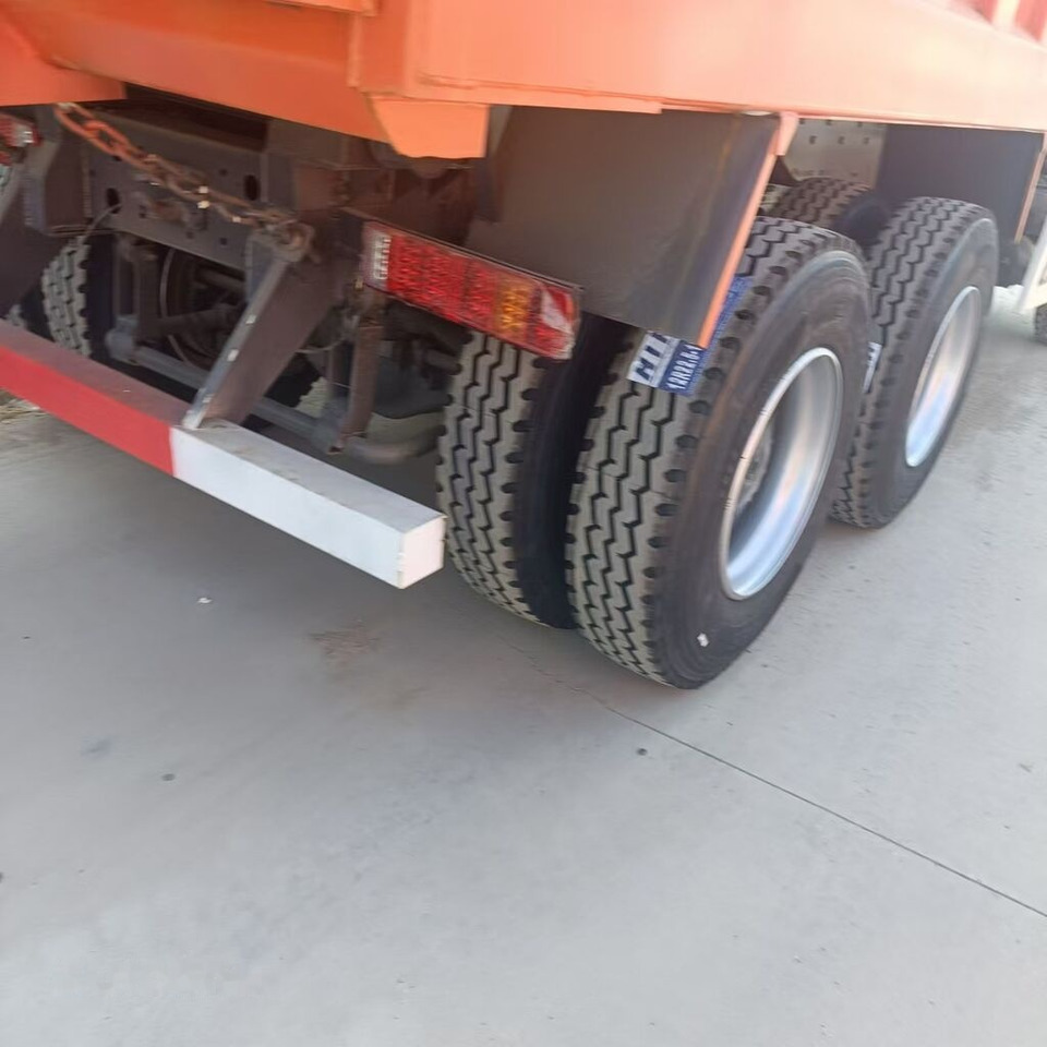 Howo 371 6*4 new tires - 翻斗车:图3 Howo 371 6*4 new tires - 翻斗车:图3