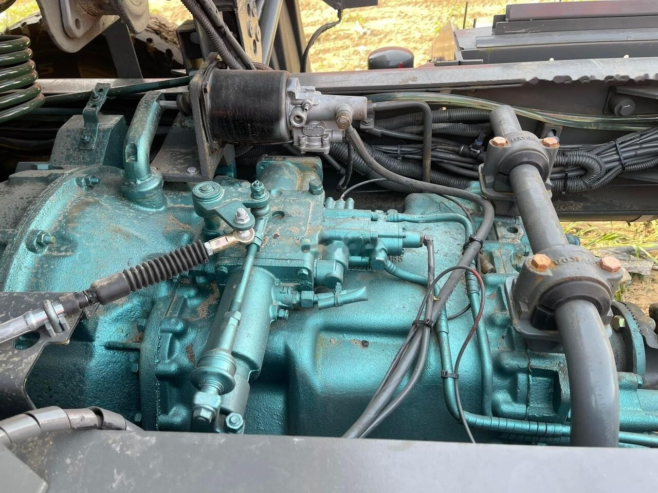 Howo 371 - 牵引车:图3 Howo 371 - 牵引车:图3