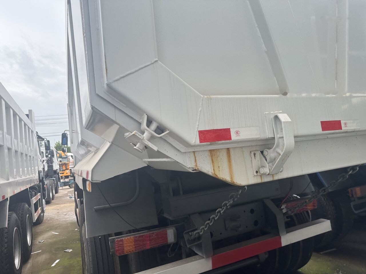 Howo - 翻斗车:图3 Howo - 翻斗车:图3