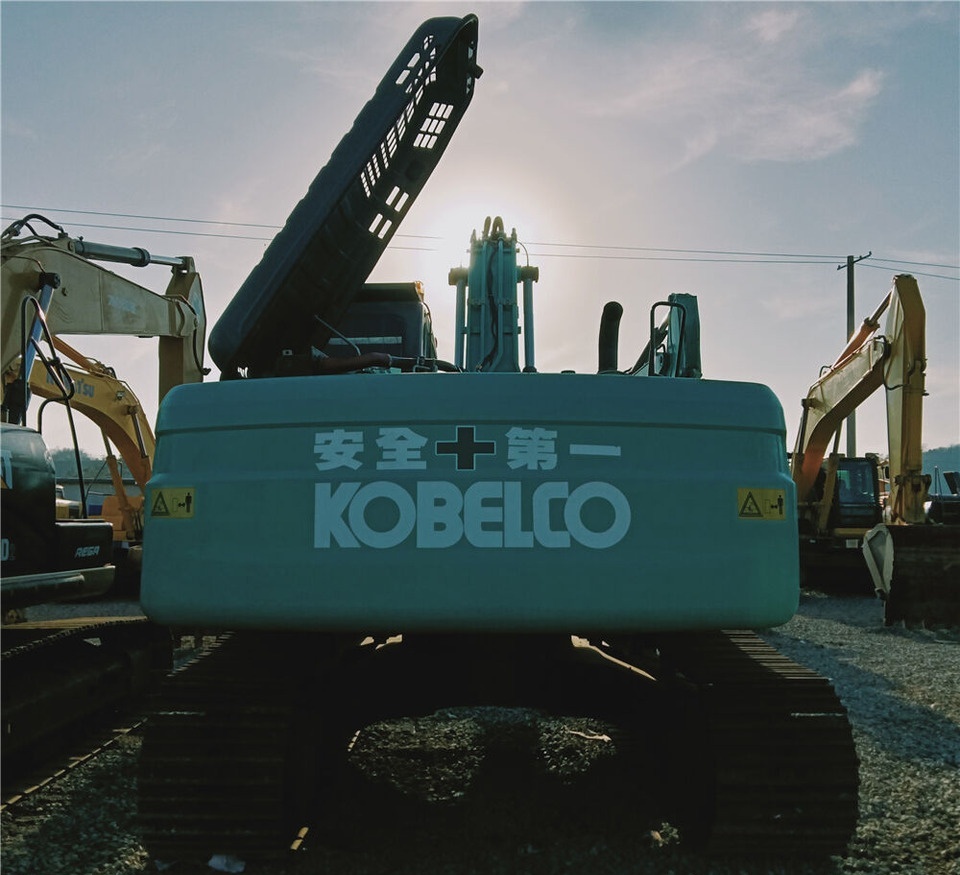 Kobelco SK210 - 履带式挖掘机:图4 Kobelco SK210 - 履带式挖掘机:图4