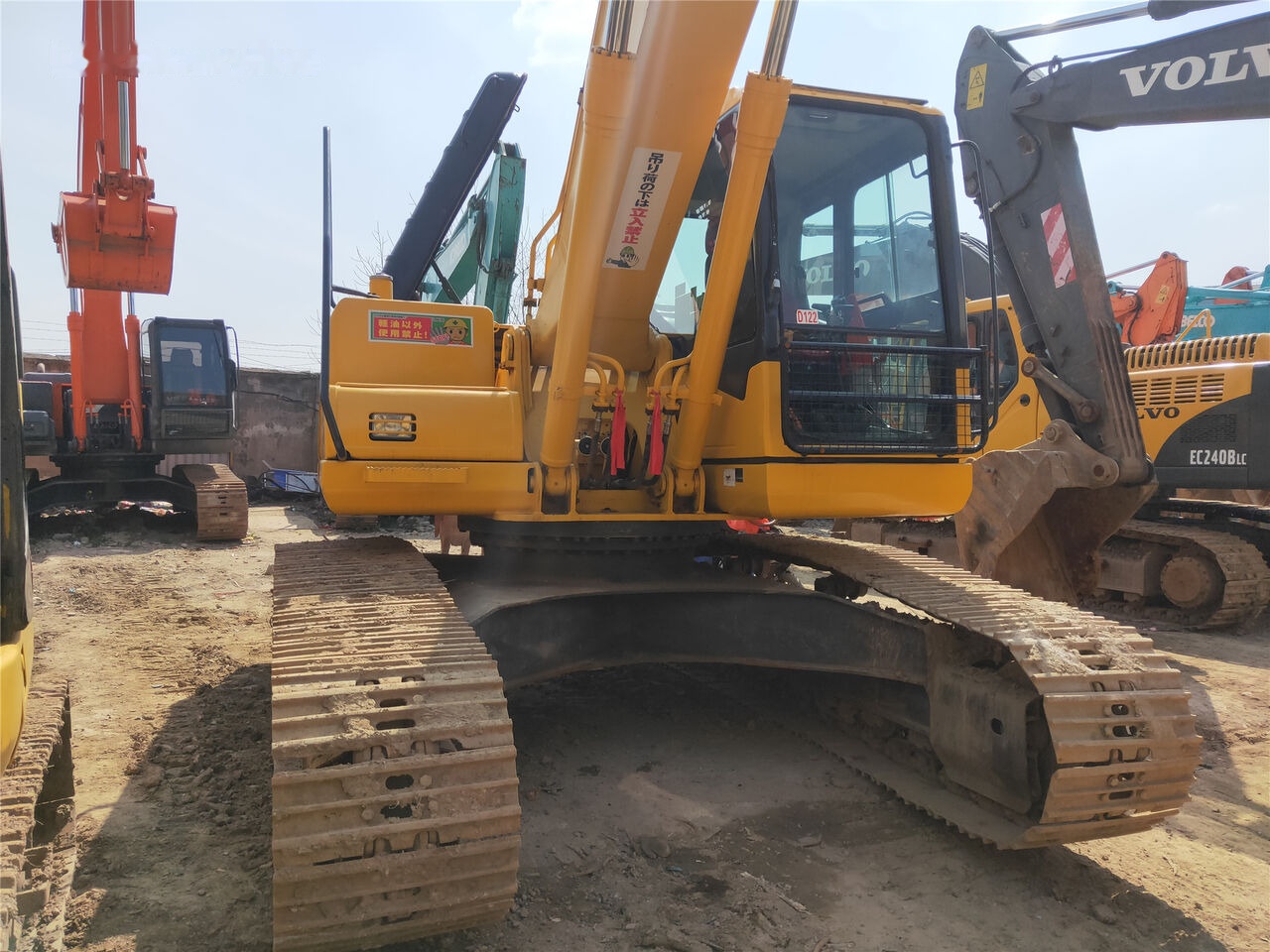 Komatsu PC200-7 - 履带式挖掘机:图5 Komatsu PC200-7 - 履带式挖掘机:图5