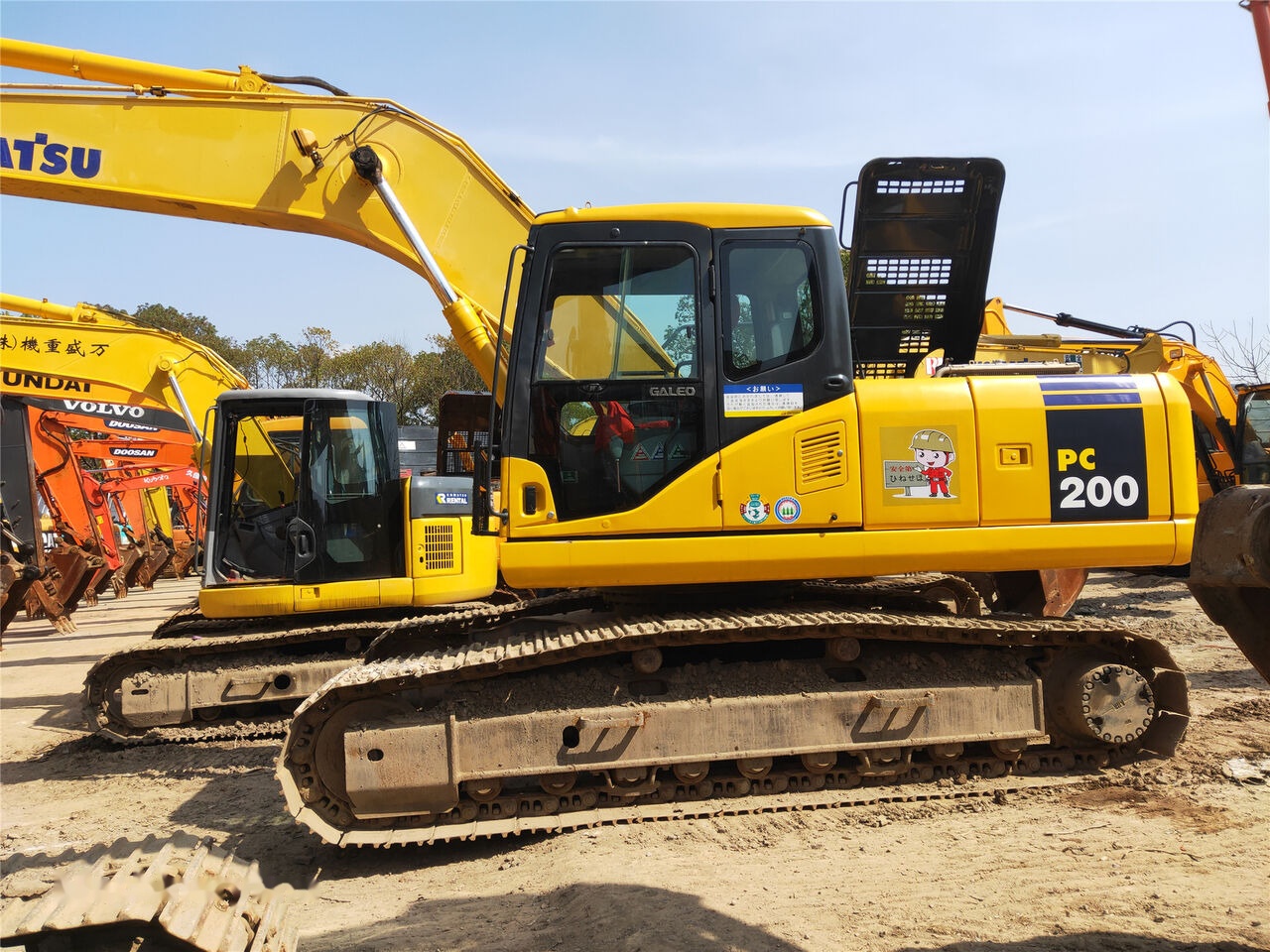 Komatsu PC200-7 - 履带式挖掘机:图1 Komatsu PC200-7 - 履带式挖掘机:图1