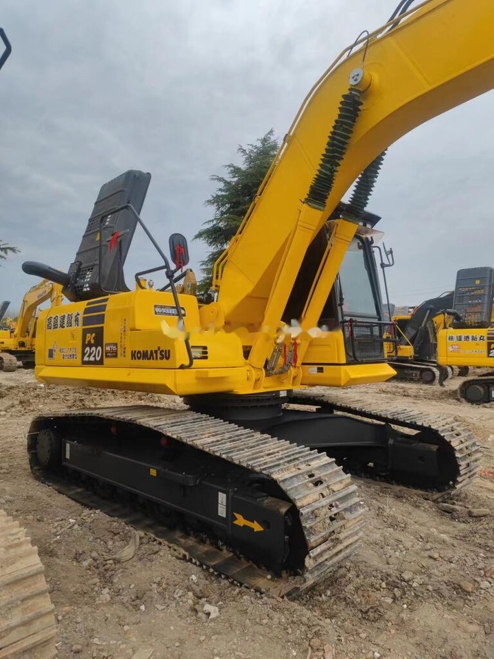 Komatsu PC220-8 - 履带式挖掘机:图3 Komatsu PC220-8 - 履带式挖掘机:图3