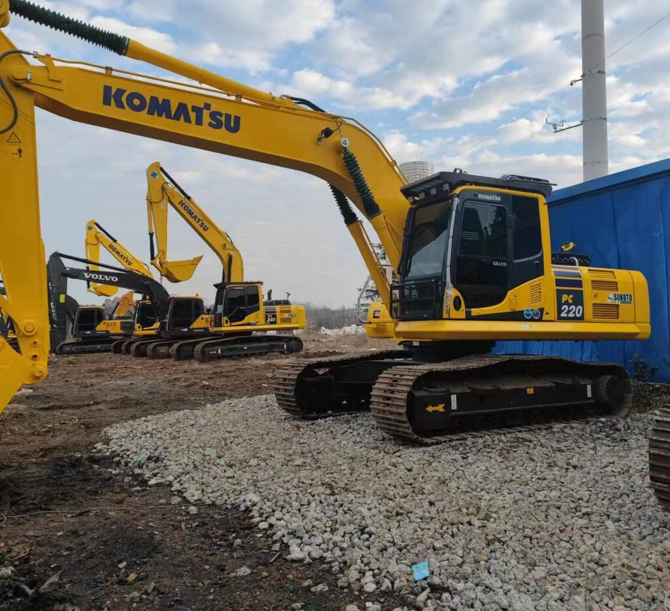 Komatsu PC220-8 - 履带式挖掘机:图2 Komatsu PC220-8 - 履带式挖掘机:图2