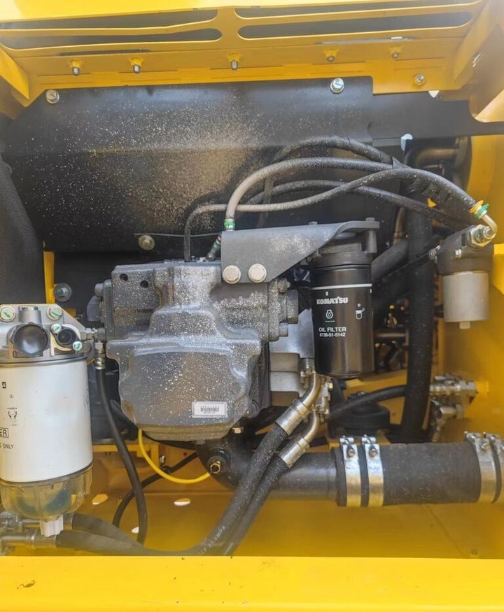 Komatsu PC220-8 - 履带式挖掘机:图5 Komatsu PC220-8 - 履带式挖掘机:图5