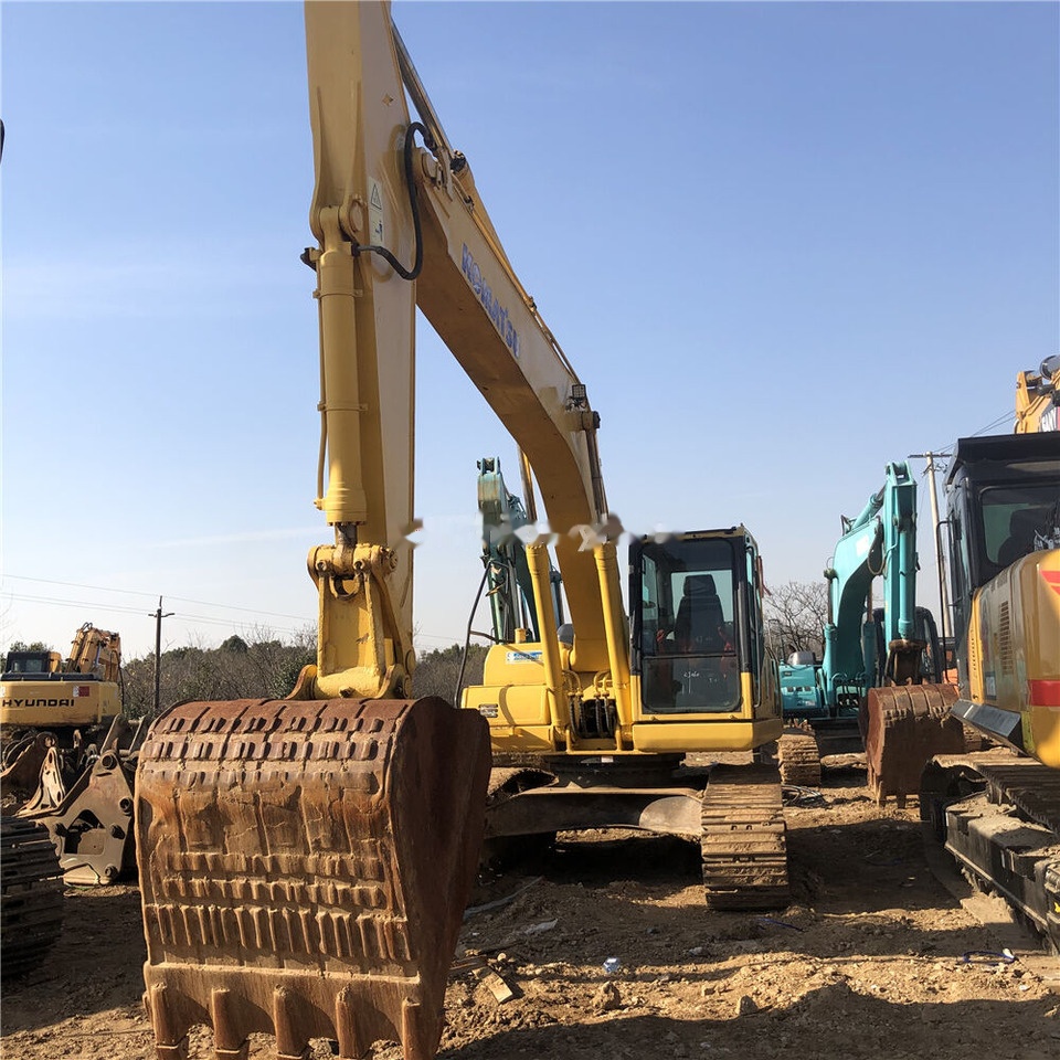 Komatsu PC220 - 履带式挖掘机:图1 Komatsu PC220 - 履带式挖掘机:图1