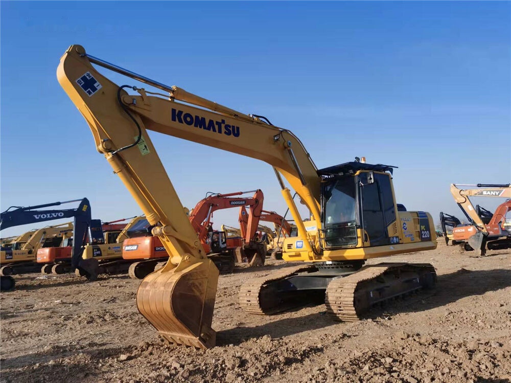 Komatsu PC220 - 履带式挖掘机:图4 Komatsu PC220 - 履带式挖掘机:图4