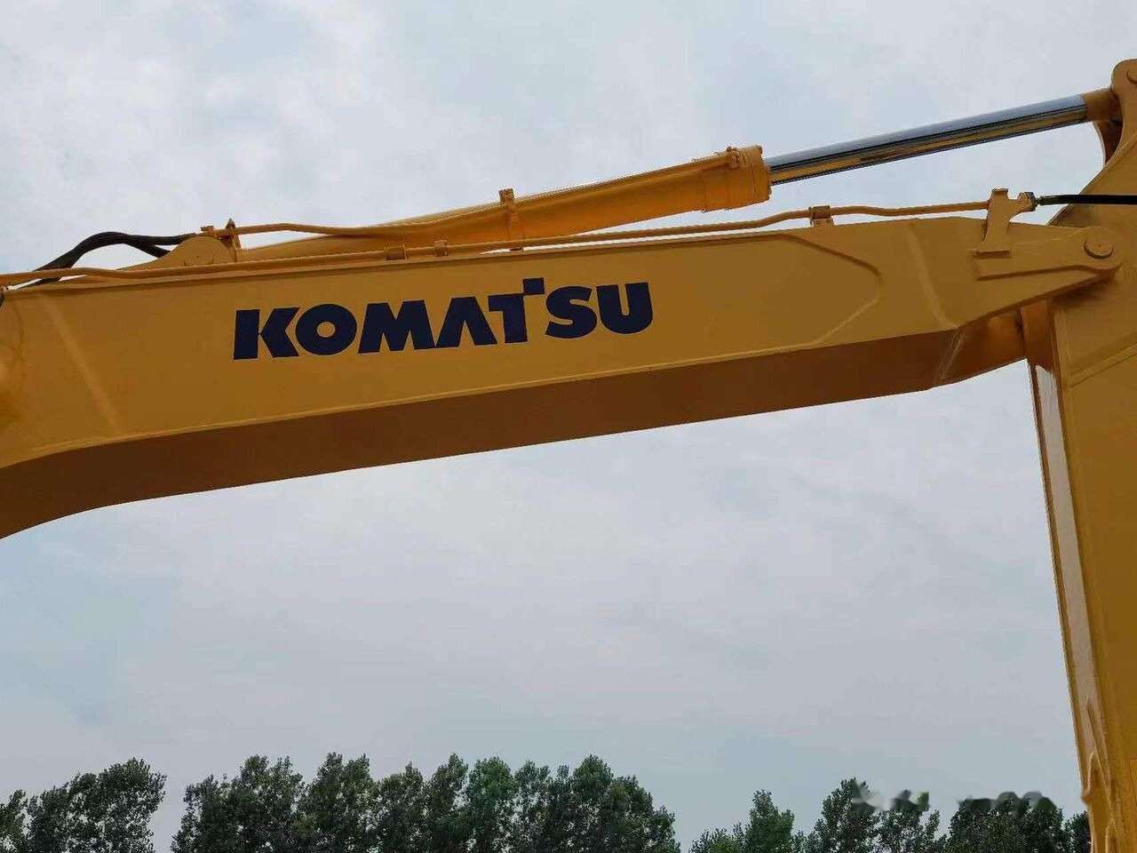 Komatsu PC300-7 - 履带式挖掘机:图3 Komatsu PC300-7 - 履带式挖掘机:图3