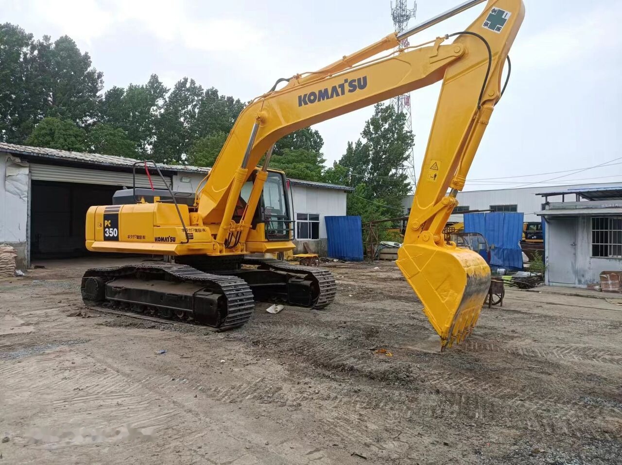 Komatsu PC350-7 - 履带式挖掘机:图1 Komatsu PC350-7 - 履带式挖掘机:图1