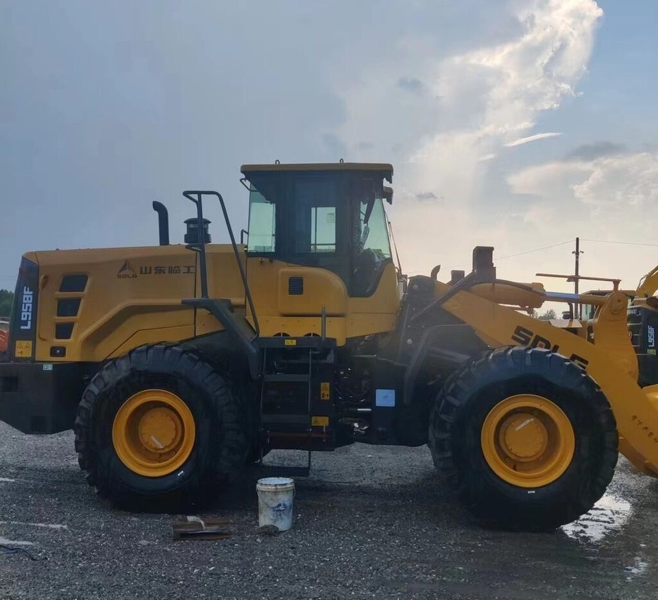 SDLG L958F - 轮式装载机:图3 SDLG L958F - 轮式装载机:图3