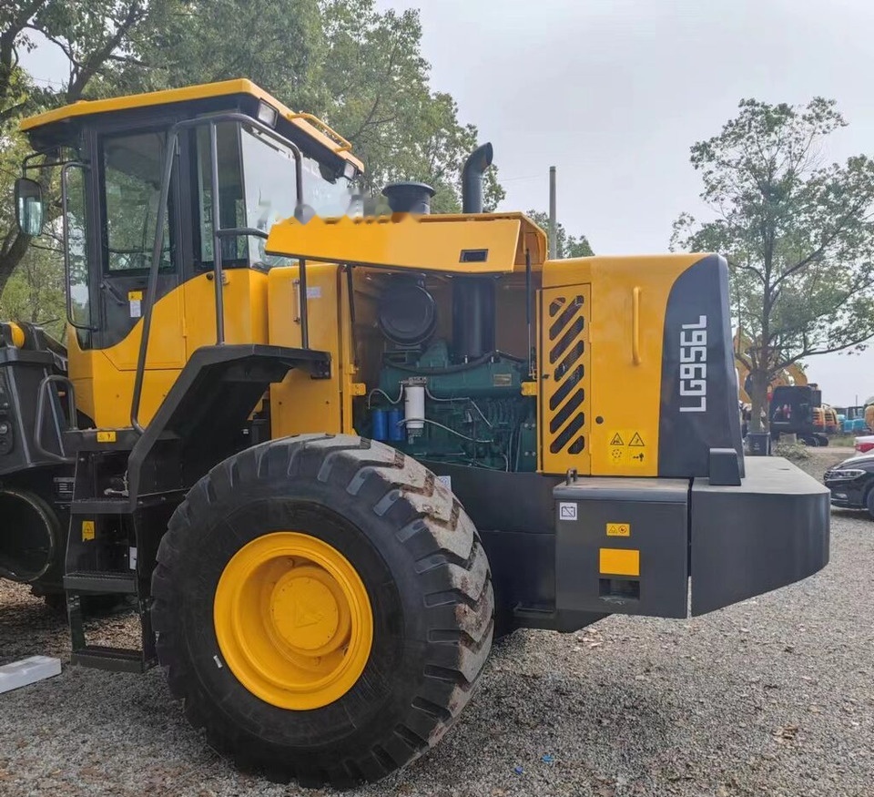 SDLG LG956L - 轮式装载机:图2 SDLG LG956L - 轮式装载机:图2