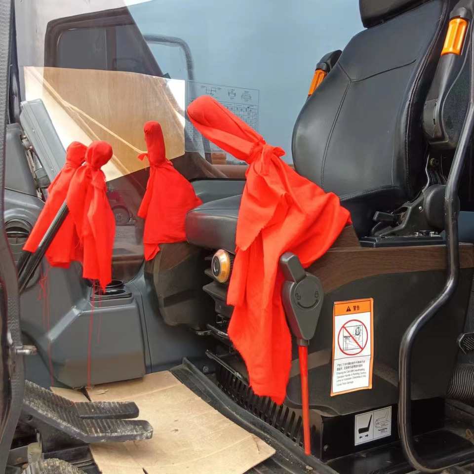 Sany SY135C - 履带式挖掘机:图1 Sany SY135C - 履带式挖掘机:图1