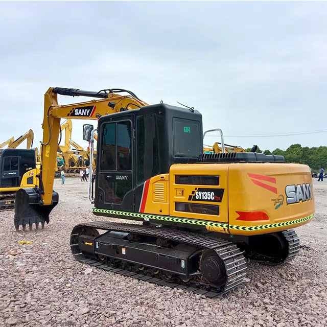 Sany SY135C - 履带式挖掘机:图2 Sany SY135C - 履带式挖掘机:图2
