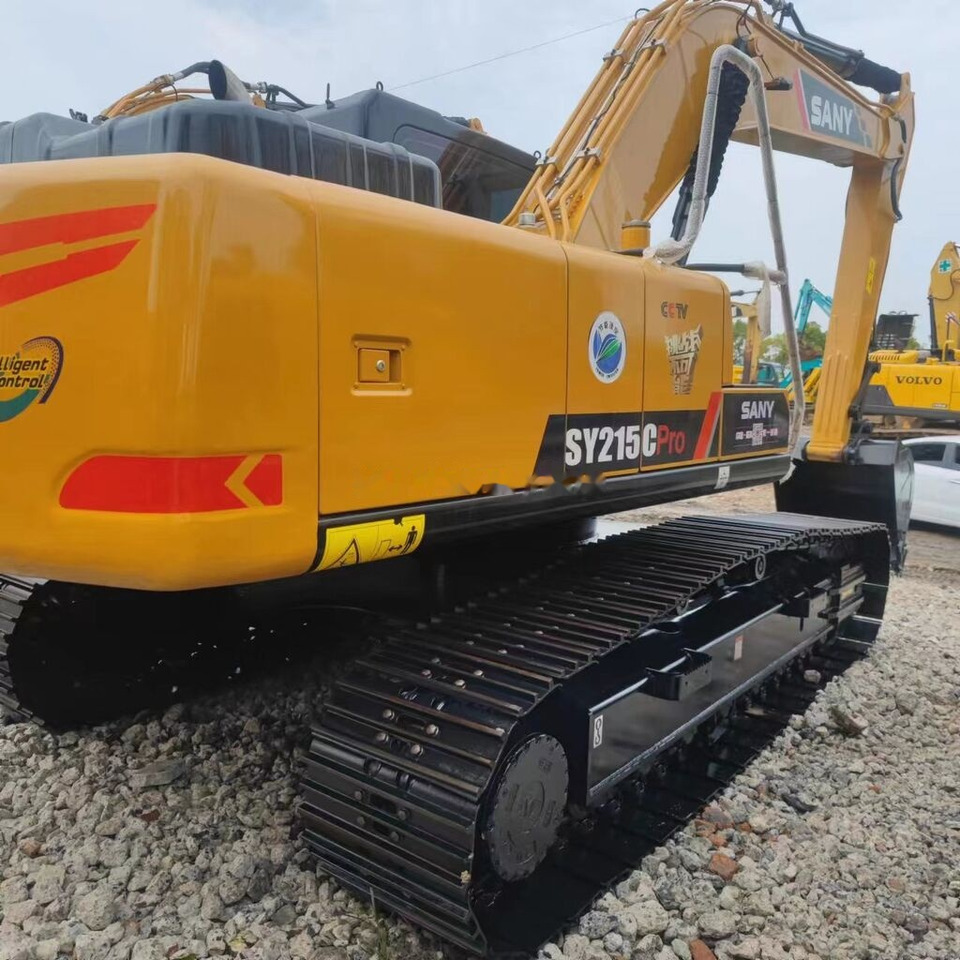 Sany SY215C - 履带式挖掘机:图3 Sany SY215C - 履带式挖掘机:图3