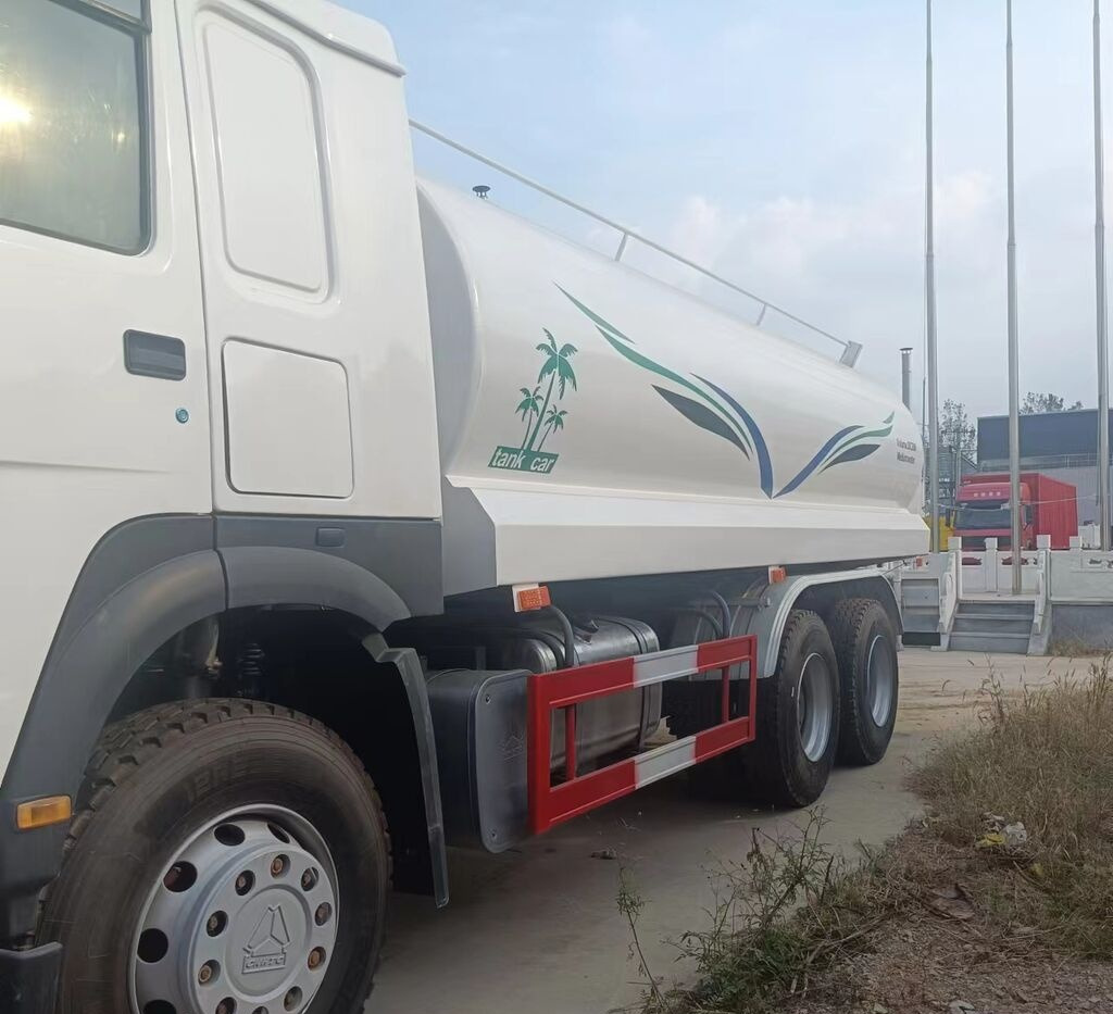 Sinotruk Howo 371 - 市政/ 专用车辆:图5 Sinotruk Howo 371 - 市政/ 专用车辆:图5