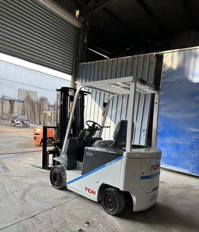 TCM FD25-7 - 电动叉车:图4 TCM FD25-7 - 电动叉车:图4