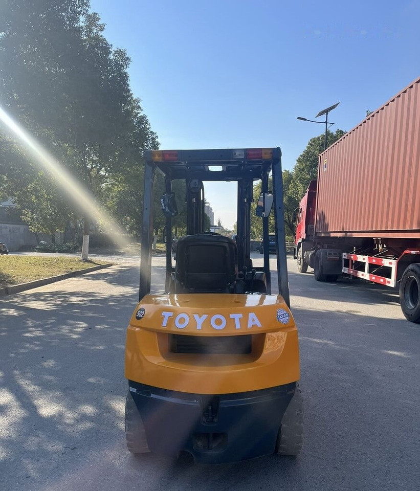 Toyota FD30 - 柴油叉车:图5 Toyota FD30 - 柴油叉车:图5