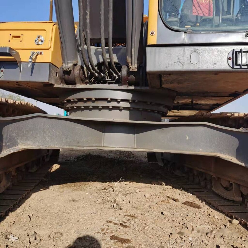 Volvo EC210BLC - 履带式挖掘机:图1 Volvo EC210BLC - 履带式挖掘机:图1
