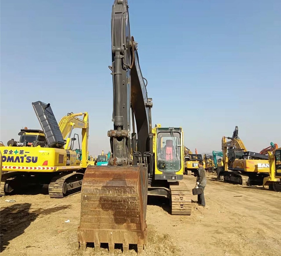 Volvo EC210B - 履带式挖掘机:图2 Volvo EC210B - 履带式挖掘机:图2