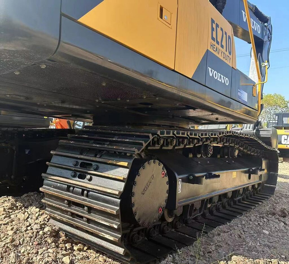 Volvo EC210 - 履带式挖掘机:图1 Volvo EC210 - 履带式挖掘机:图1