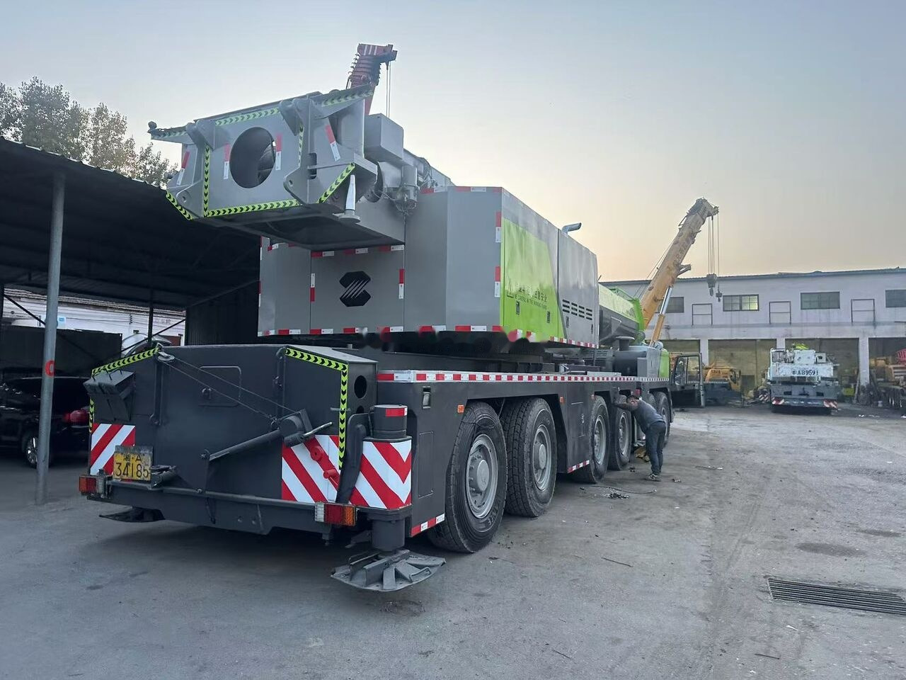 Zoomlion ZTC2000V - 移动式起重机:图2 Zoomlion ZTC2000V - 移动式起重机:图2