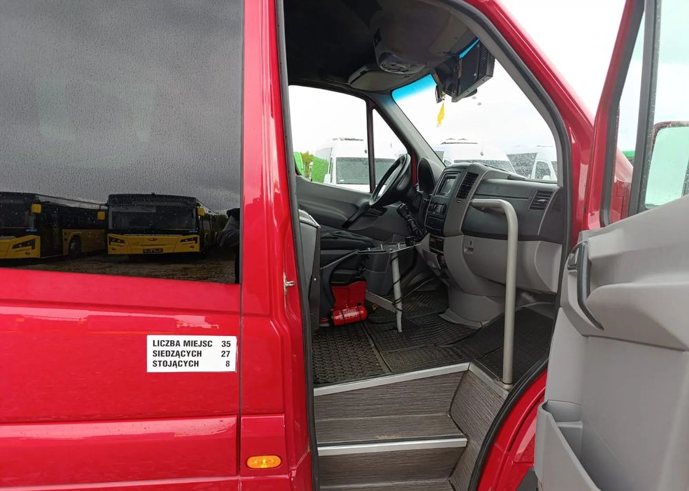 小型巴士, 小型客车 Mercedes-Benz Sprinter 516：图10