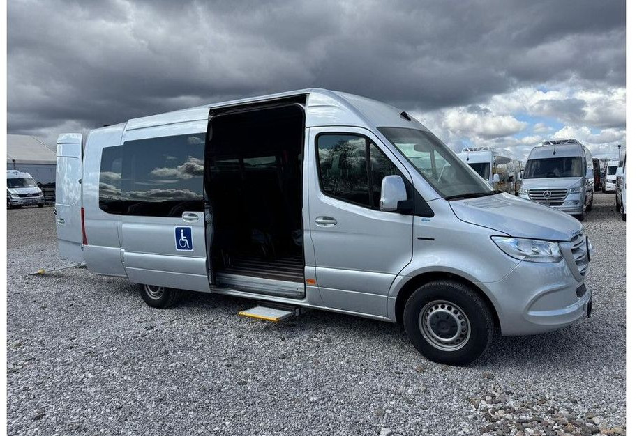 Mercedes-Benz eSprinter - 小型巴士, 电动公交车:图3 Mercedes-Benz eSprinter - 小型巴士, 电动公交车:图3