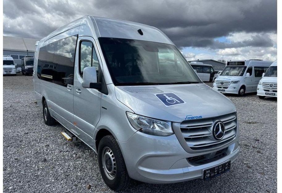 Mercedes-Benz eSprinter - 小型巴士, 电动公交车:图1 Mercedes-Benz eSprinter - 小型巴士, 电动公交车:图1