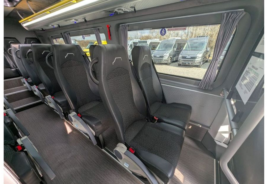 小型巴士, 小型客车 Volkswagen Crafter：图17