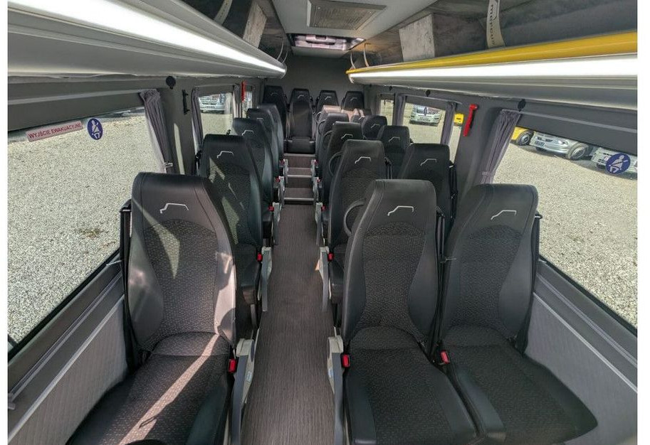 小型巴士, 小型客车 Volkswagen Crafter：图16