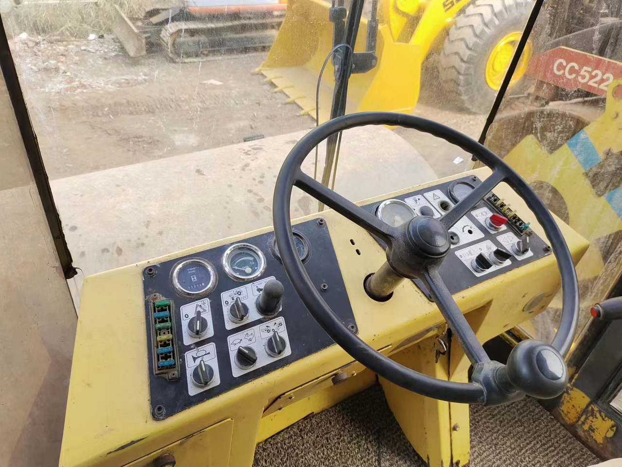 BOMAG BW 217D - 压实机:图5 BOMAG BW 217D - 压实机:图5