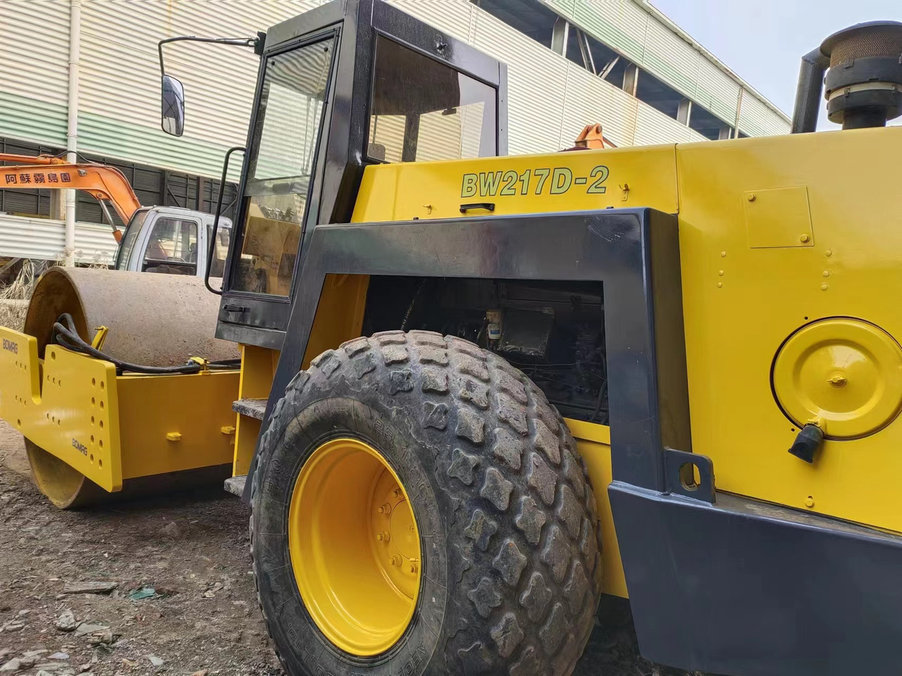 BOMAG BW217D - 压实机:图4 BOMAG BW217D - 压实机:图4